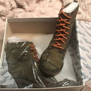 Never worn Lucky camo boots women’s size 7.5